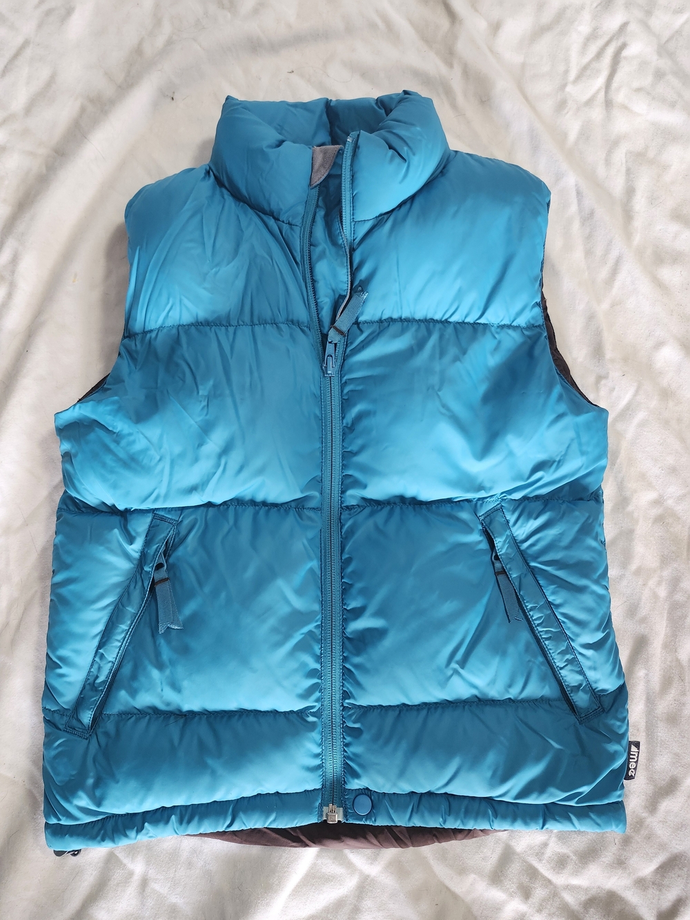 MEC Teal Goose Down Puffer Vest Youths 8 Mountain Equipment Co-op